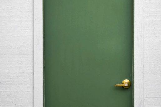 Jak dobrać drzwi klatkowe i wewnątrzklatkowe?